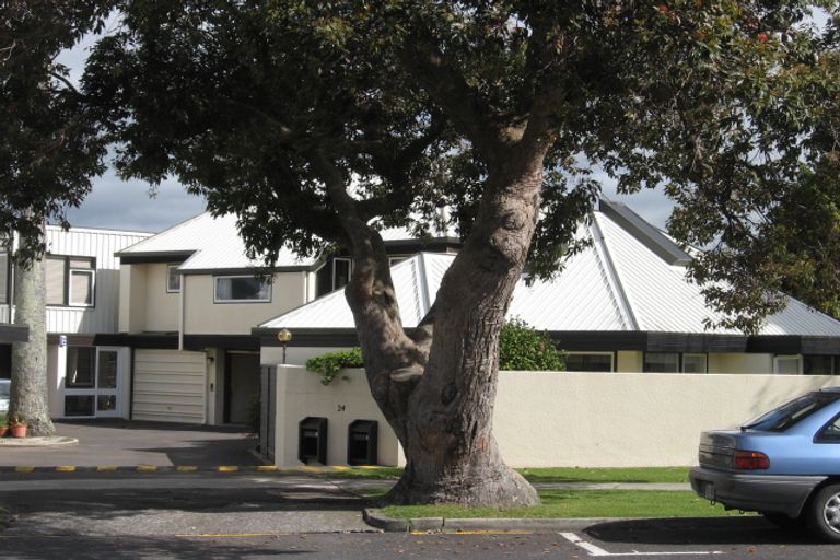 Photo of property in 2/24 Fifth Avenue, Tauranga, 3110