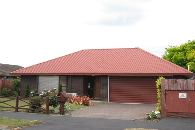 Photo of property in 1/6 Nepal Place, Burnside, Christchurch, 8053