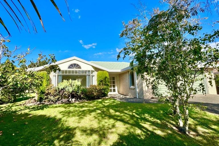 Photo of property in 9 Judd Place, Orewa, 0931