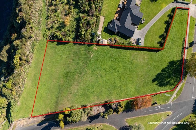 Photo of property in 7 Riverside Lane, Karapiro, Cambridge, 3494