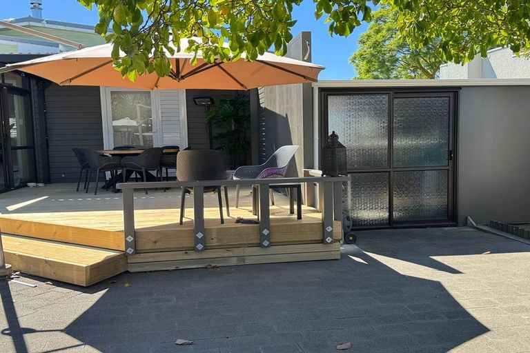 Photo of property in 5 Burness Road, Greenmeadows, Napier, 4112