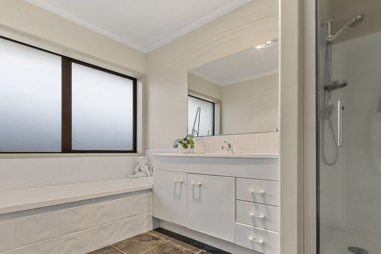 Photo of property in 30 Carroll Place, Owhata, Rotorua, 3010