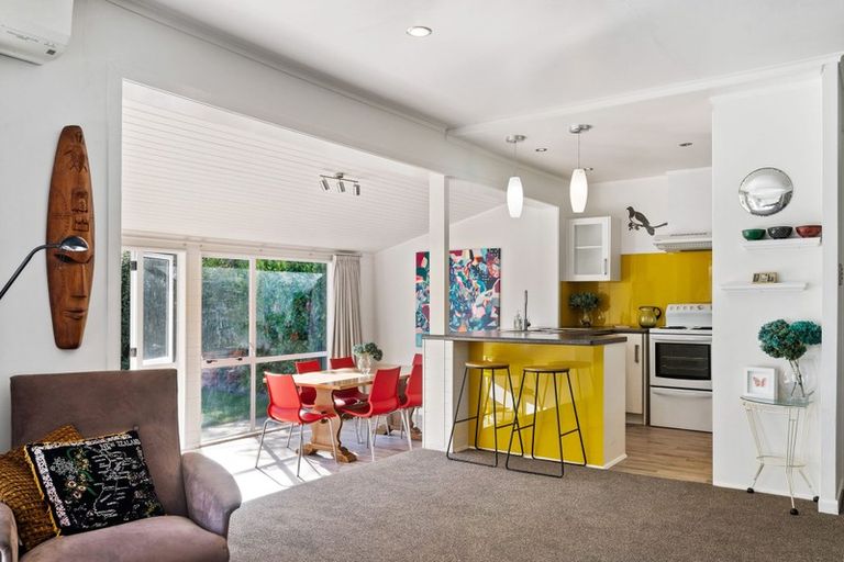 Photo of property in 15 Moana Terrace, Lynmore, Rotorua, 3010