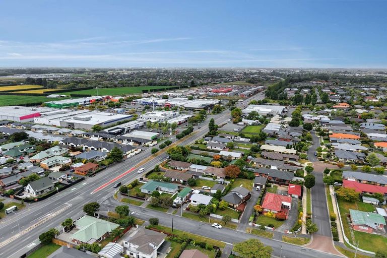 Photo of property in 1 Englefield Road, Belfast, Christchurch, 8051