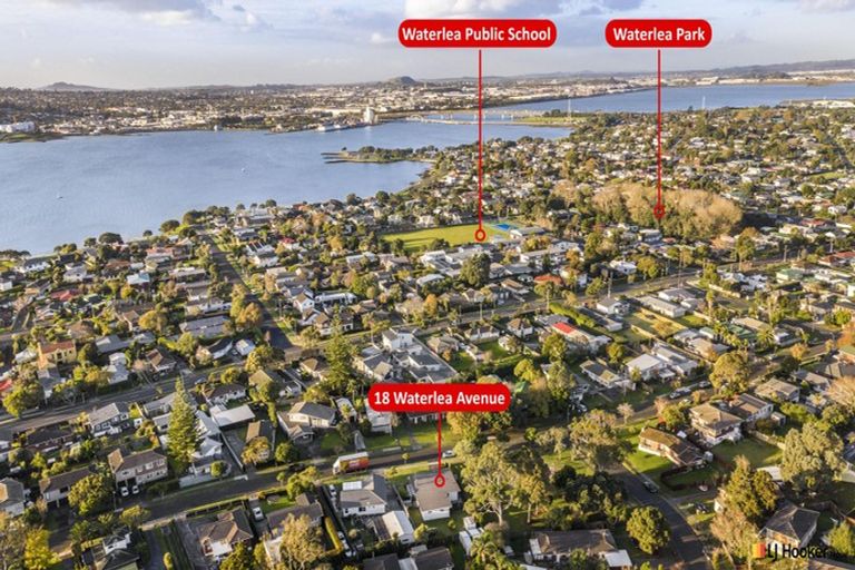 Photo of property in 18 Waterlea Avenue, Mangere Bridge, Auckland, 2022