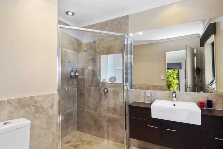 Photo of property in 10 Piha Close, Papamoa Beach, Papamoa, 3118