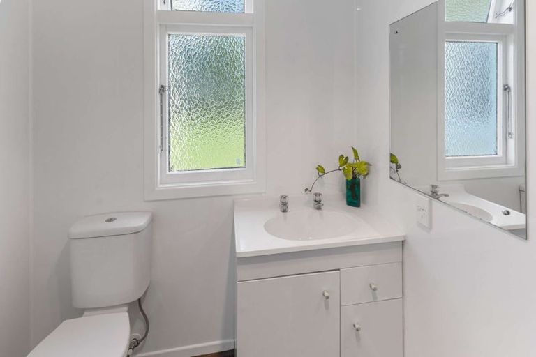 Photo of property in 5 Ariel Street, Stratford, 4332