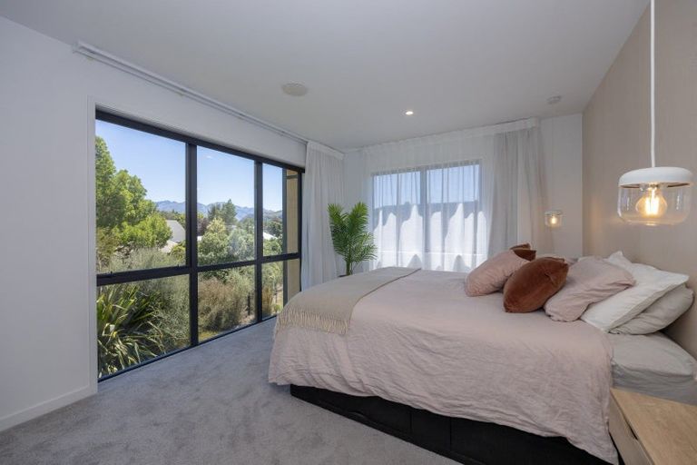 Photo of property in 1 Kamahi Street, Wanaka, 9305