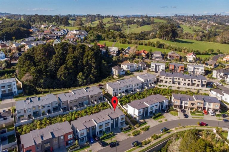 Photo of property in 65 Matairangi Avenue, Totara Heights, Auckland, 2105