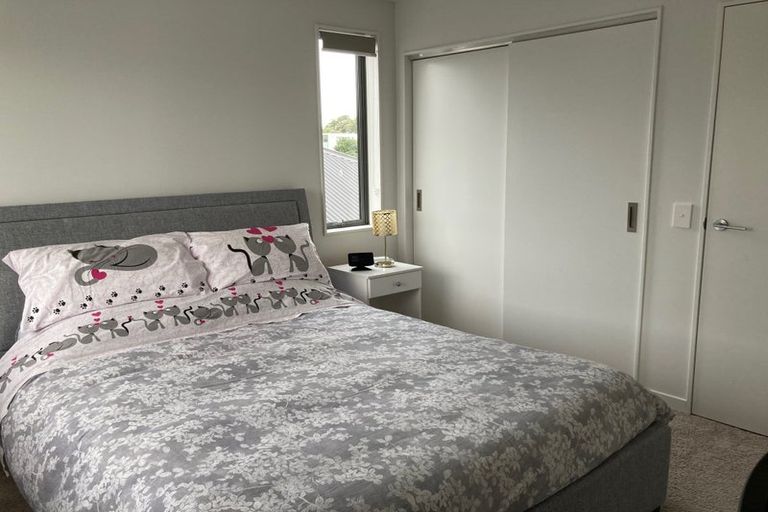 Photo of property in 2 Stone Street, Miramar, Wellington, 6022