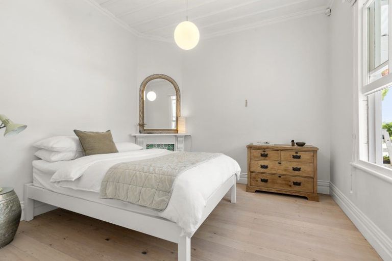 Photo of property in 14 Beaconsfield Street, Devonport, Auckland, 0624