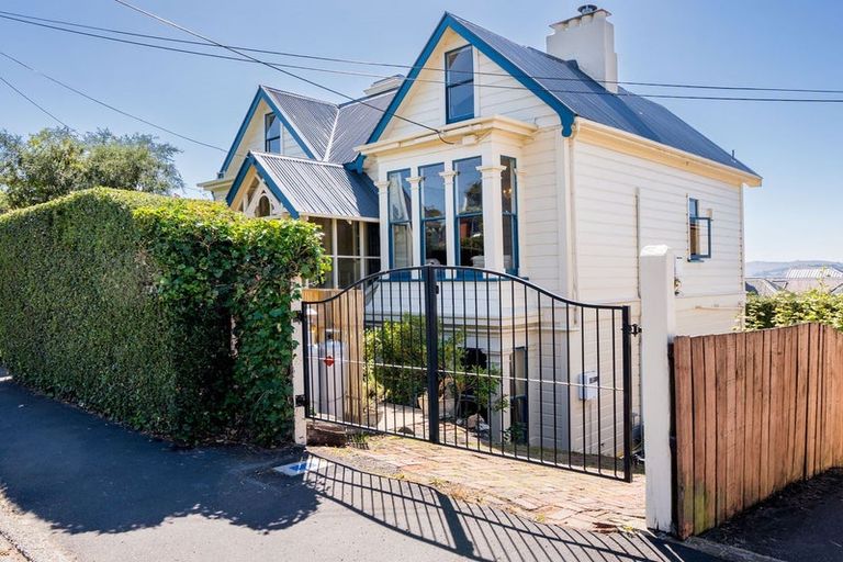 Photo of property in Elgin House, 31 Elgin Road, Mornington, Dunedin, 9011