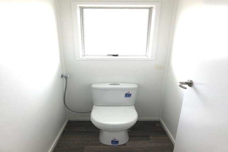 Photo of property in 13 Palm Court Drive, Glen Eden, Auckland, 0602