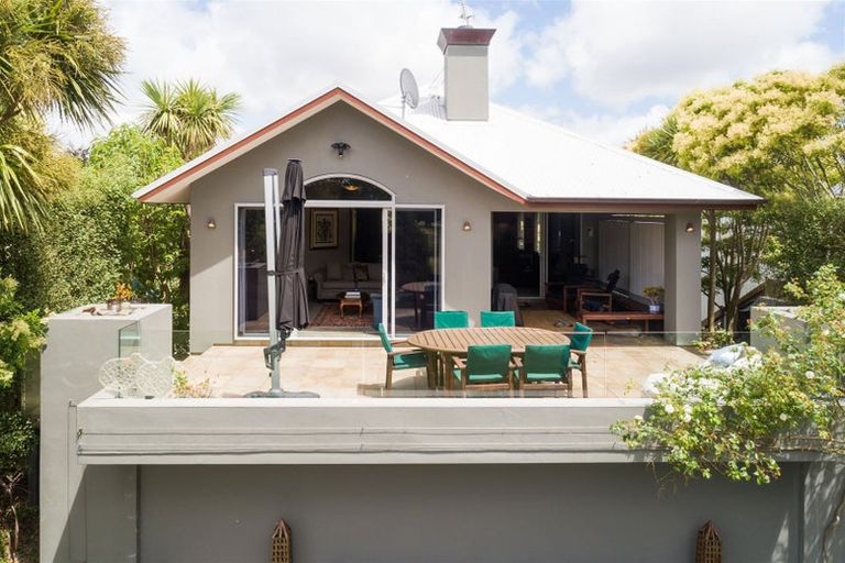 Photo of property in 3a Windsor Street, Terrace End, Palmerston North, 4410