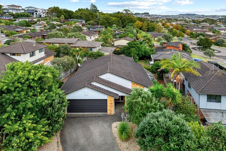 Photo of property in 12 Jelas Road, Red Beach, 0932