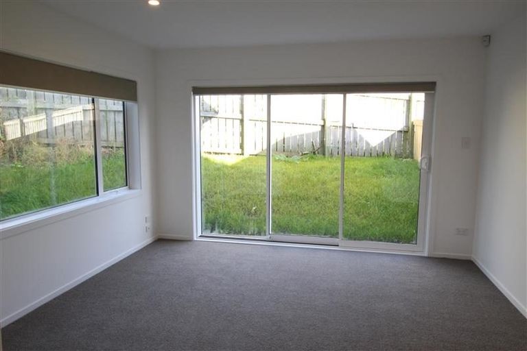 Photo of property in 2/67b Metcalfe Road, Ranui, Auckland, 0612