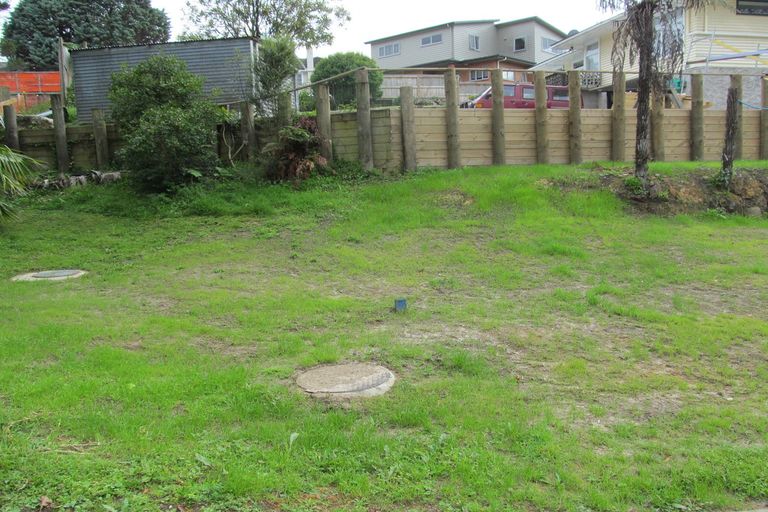 Photo of property in 12a Crystal Avenue, Glendene, Auckland, 0602