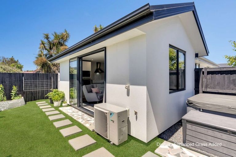 Photo of property in 4/30 Northcote Road, Northcote, Christchurch, 8052