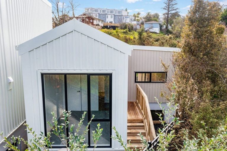 Photo of property in 7/7 Cedar Heights Avenue, Massey, Auckland, 0614