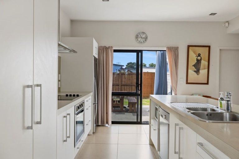Photo of property in 41 Spinifex Street, Papamoa Beach, Papamoa, 3118