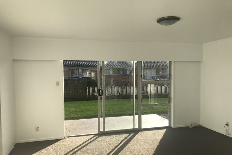 Photo of property in 12 Margaret Road, Papatoetoe, Auckland, 2025