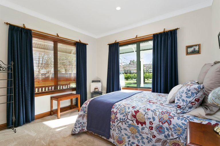 Photo of property in 19 Cowley Drive, Leamington, Cambridge, 3432