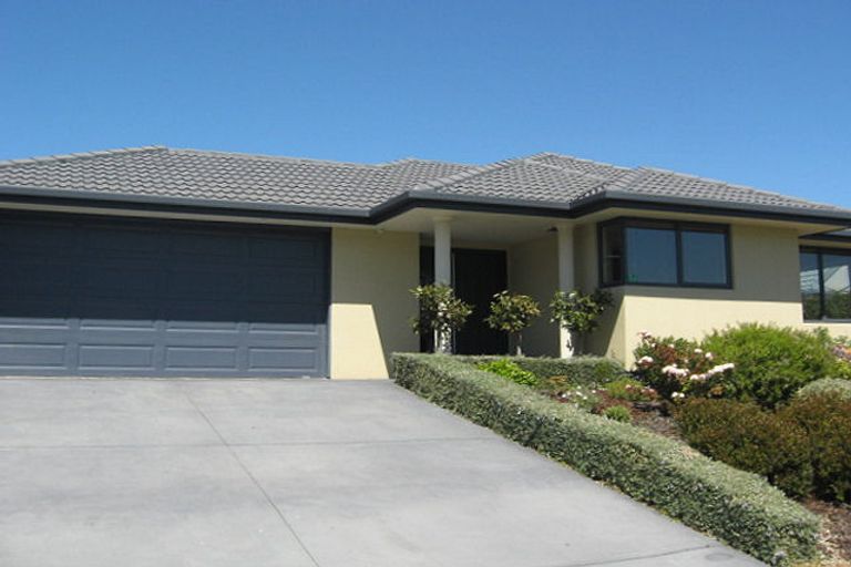 Photo of property in 7 Creedon Glen, Casebrook, Christchurch, 8051
