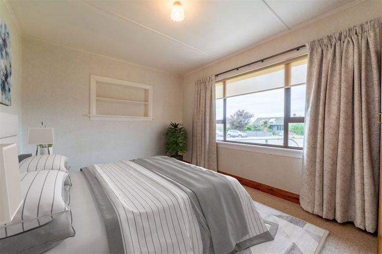 Photo of property in 6 Moorhouse Street, Waimate, 7924