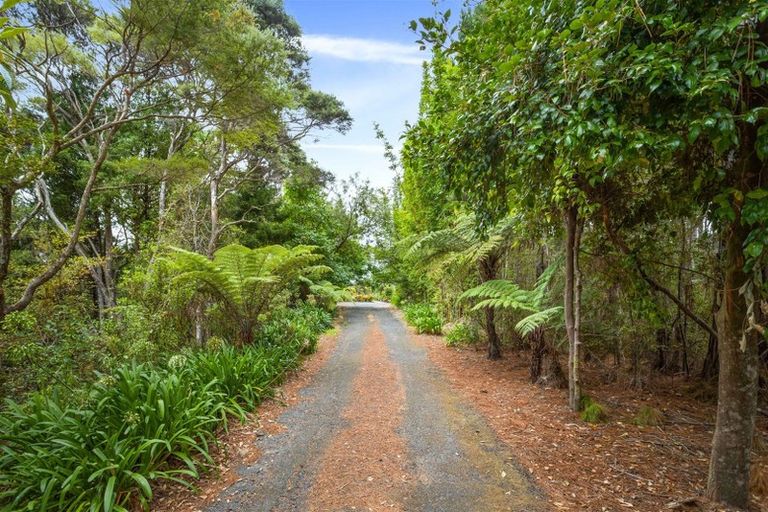 Photo of property in 38 Crows Road, Swanson, Auckland, 0614