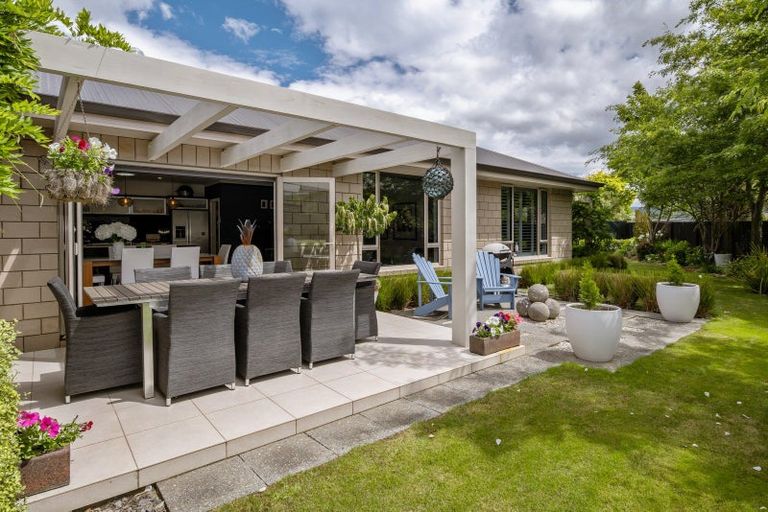 Photo of property in 8 Tui Drive, Picton, 7220