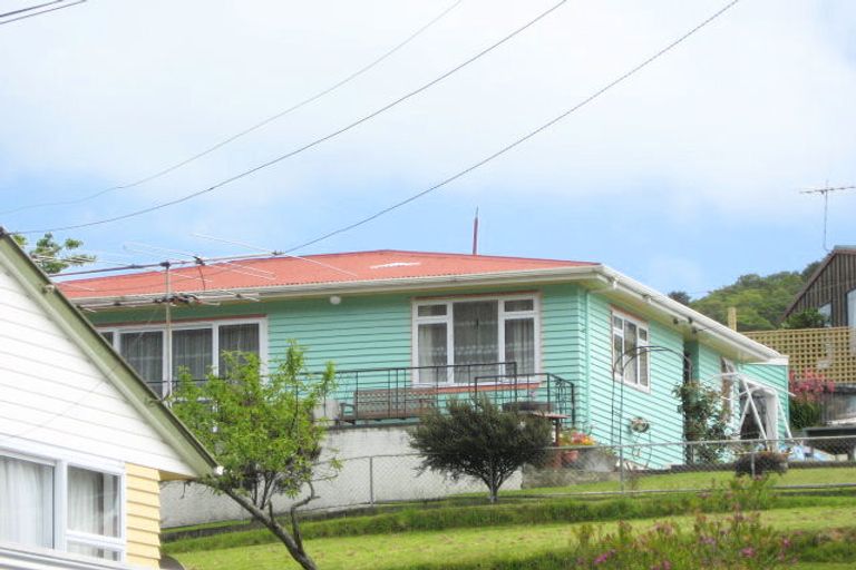 Photo of property in 103 Waikawa Road, Picton, 7220