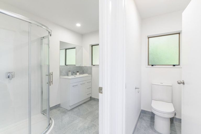 Photo of property in 10/40 Radiata Lane, Chatswood, Auckland, 0626