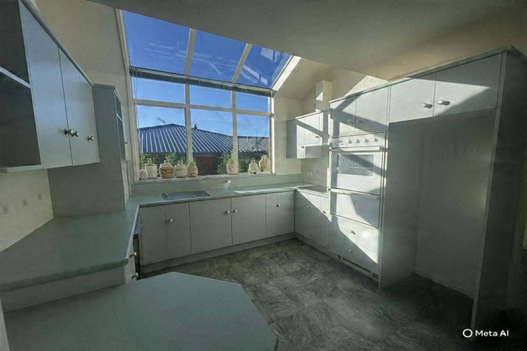 Photo of property in 43 Aotea Crescent, Gore, 9710