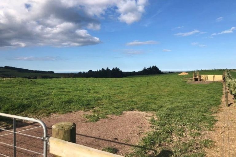 Photo of property in 49 Mcleod Road, Waipapa, 0295