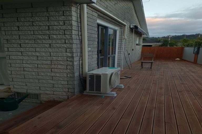 Photo of property in 4 Amberley Grove, Hutt Central, Lower Hutt, 5010