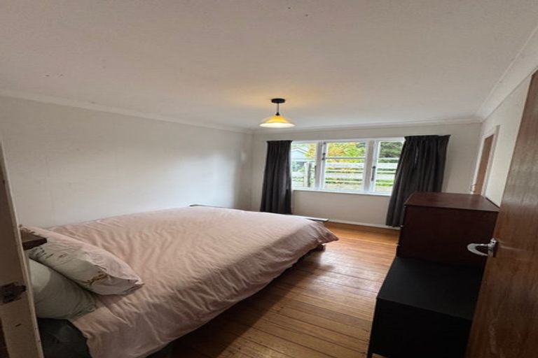Photo of property in 11 Moa Road, Raumati Beach, Paraparaumu, 5032