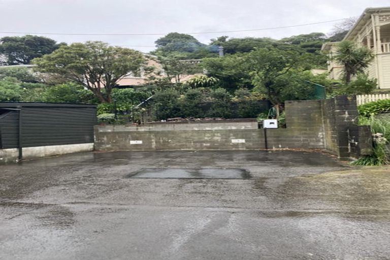 Photo of property in 8 Melrose Crescent, Melrose, Wellington, 6023