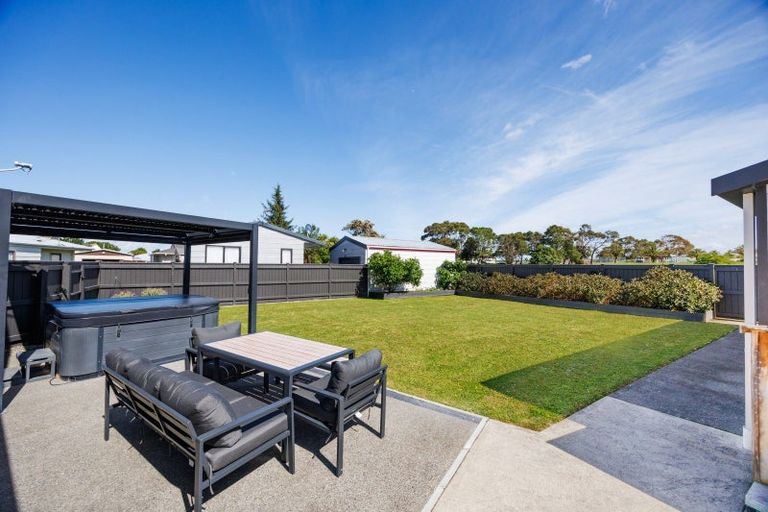 Photo of property in 20 Cargill Grove, Kelvin Grove, Palmerston North, 4414