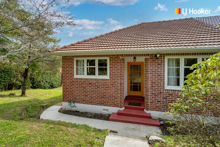 Photo of property in 17 Forresbank Avenue, Wakari, Dunedin, 9010