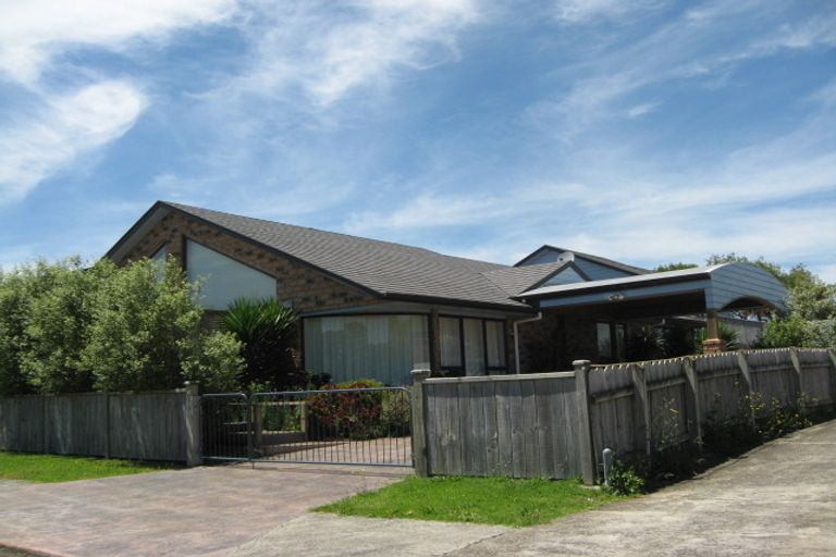 Photo of property in 142 Torkar Road, Clarks Beach, 2122