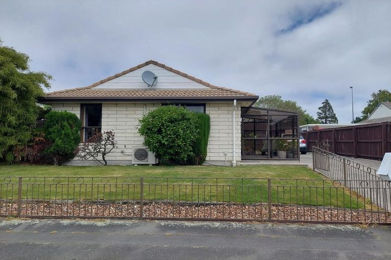 Photo of property in 1/46 Shannon Place, Belfast, Christchurch, 8051