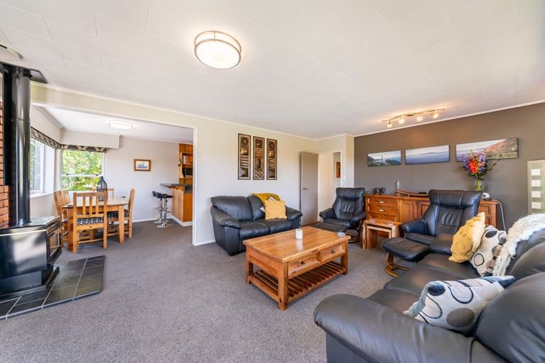 Photo of property in 11 Moray Place, Papakowhai, Porirua, 5024