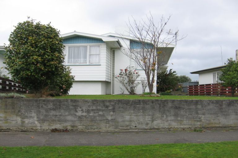Photo of property in 16 Anakiwa Street, Kelvin Grove, Palmerston North, 4414