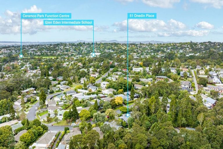 Photo of property in 51 Onedin Place, Titirangi, Auckland, 0604