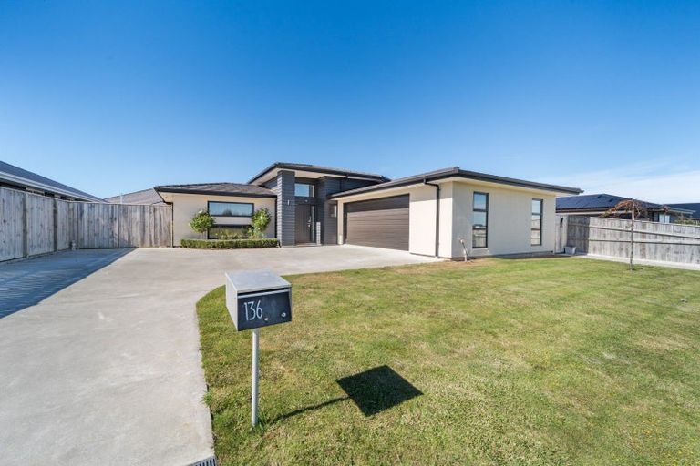 Photo of property in 136 Pharazyn Street, Maewa, Feilding, 4702