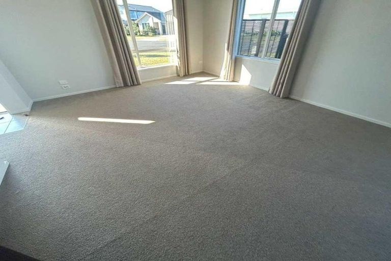 Photo of property in 1 Jeffs Way, Papamoa Beach, Papamoa, 3118