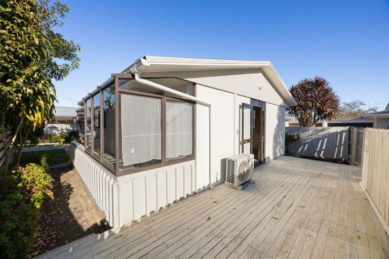 Photo of property in 1a Heath Street, St Andrews, Hamilton, 3200