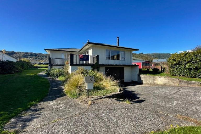 Photo of property in 51 Victory Street, Reefton, 7830