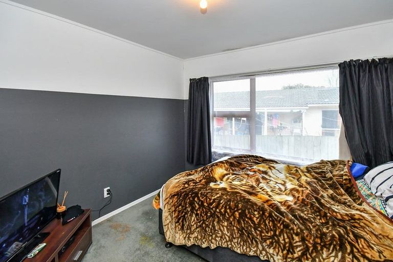 Photo of property in 12 Huber Street, Weymouth, Auckland, 2103