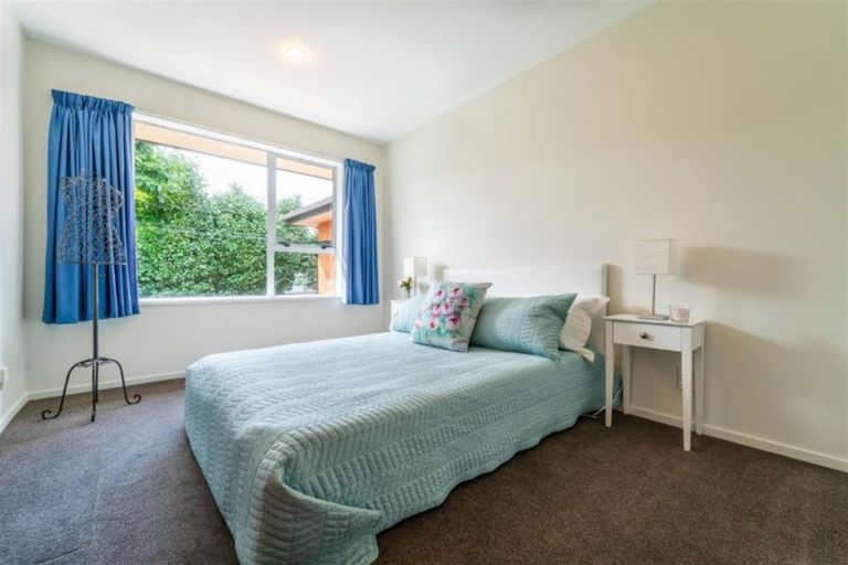 Photo of property in 86a Balrudry Street, Avonhead, Christchurch, 8042